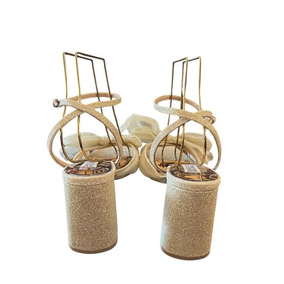 Badgley Mischika Tess Block Heel With Poof Bow Platino Evening Formal NEW  9.5 - Picture 3 of 10